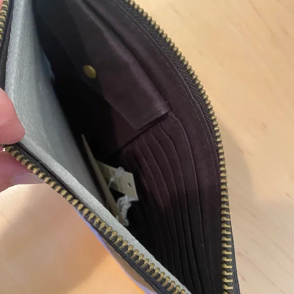 NWT hand painted Madewell pouch clutch - black - Picture 4 of 4